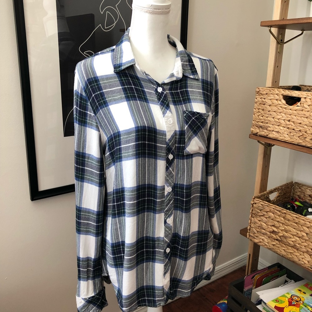 Women’s button down load shirt